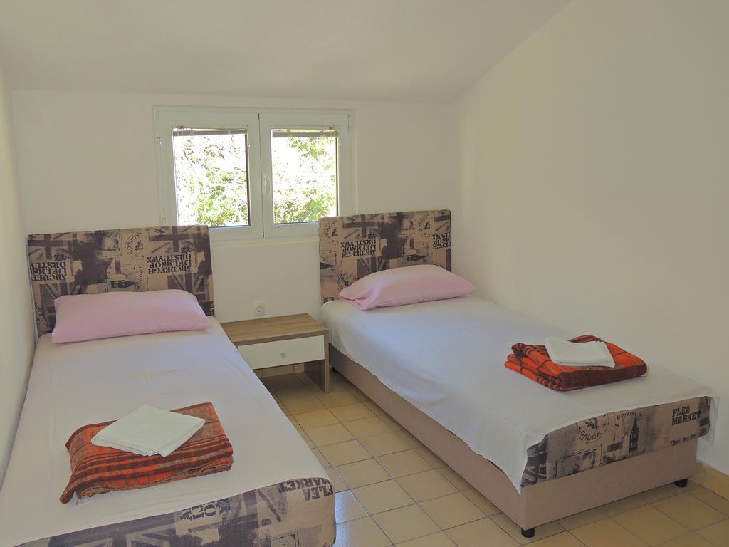 Guest House Jelena Budva Exterior photo