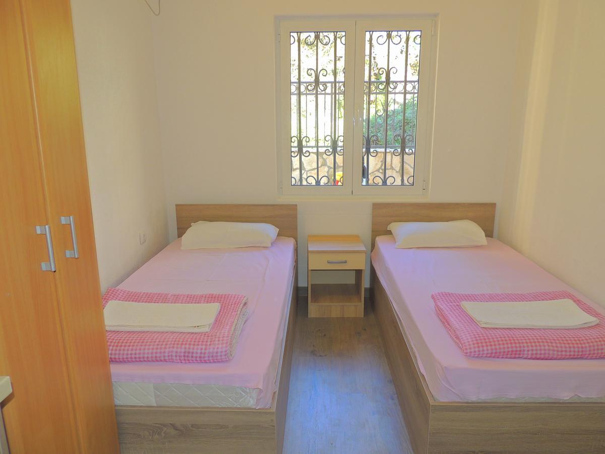 Guest House Jelena Budva Exterior photo