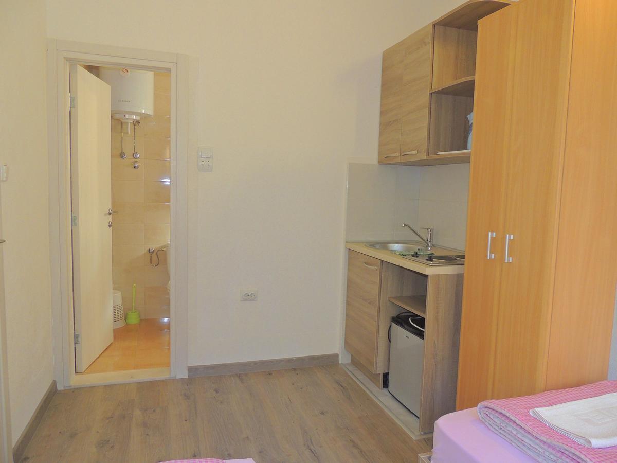 Guest House Jelena Budva Exterior photo