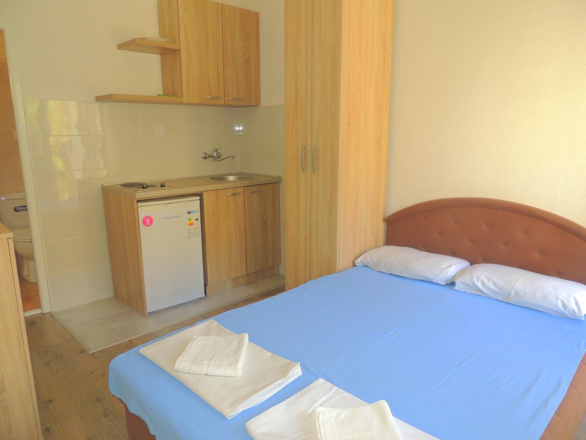 Guest House Jelena Budva Exterior photo