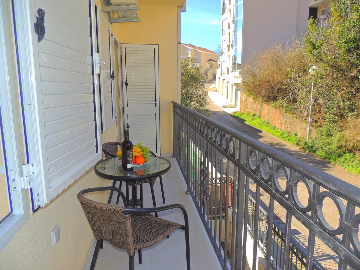 Guest House Jelena Budva Exterior photo